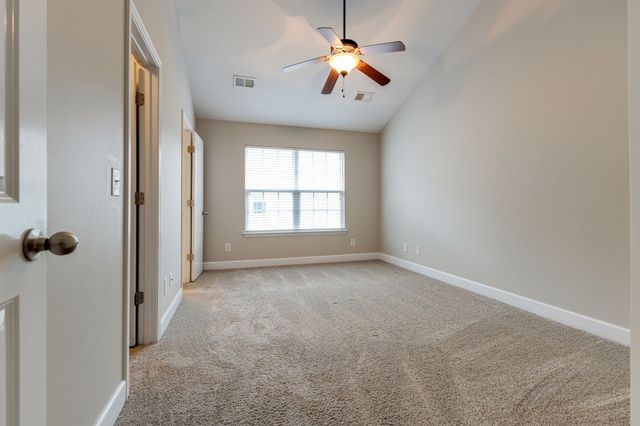 519 Saint Jules Ln, Nashville, TN 37211