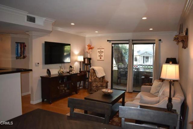 64 N Mar Vista Avenue 136, Pasadena, CA 91106