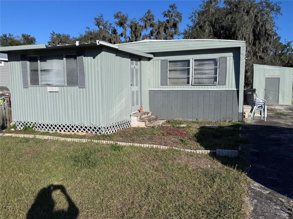 11 ROBIN LANE, Winter Haven, FL 33880