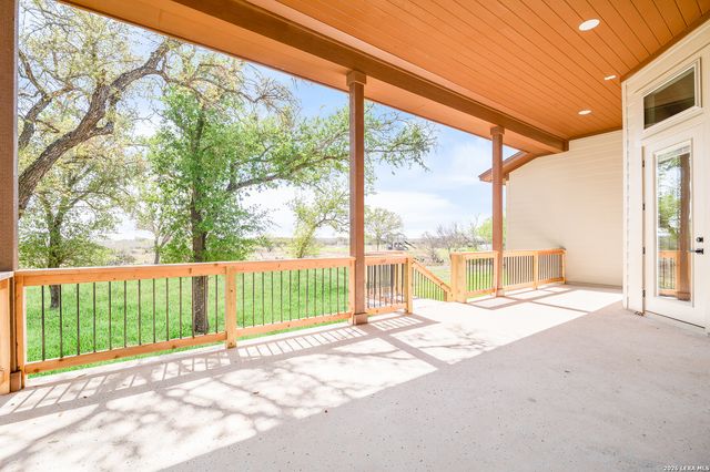 671 Legend Park, Castroville, TX 78009