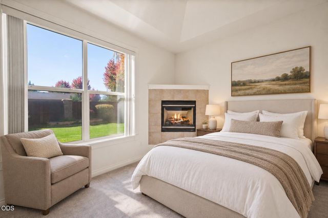 1834 NW Nickernut Place, Redmond, OR 97756