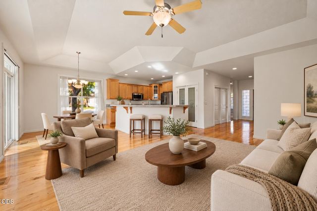 1834 NW Nickernut Place, Redmond, OR 97756
