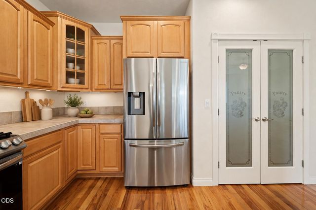 1834 NW Nickernut Place, Redmond, OR 97756