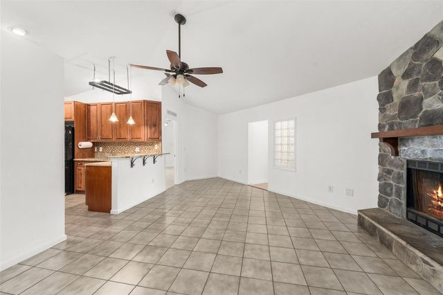 4817 NW 37TH PLACE, Gainesville, FL 32606