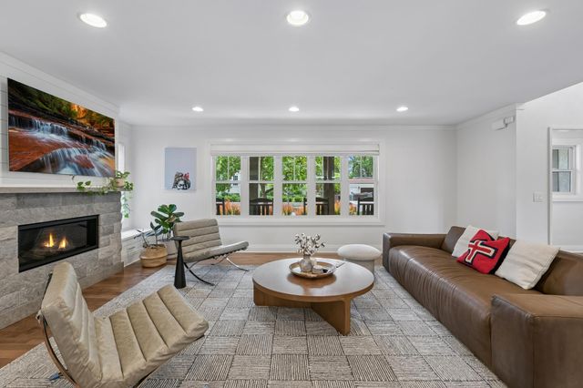 3844 Xerxes Avenue S, Minneapolis, MN 55410