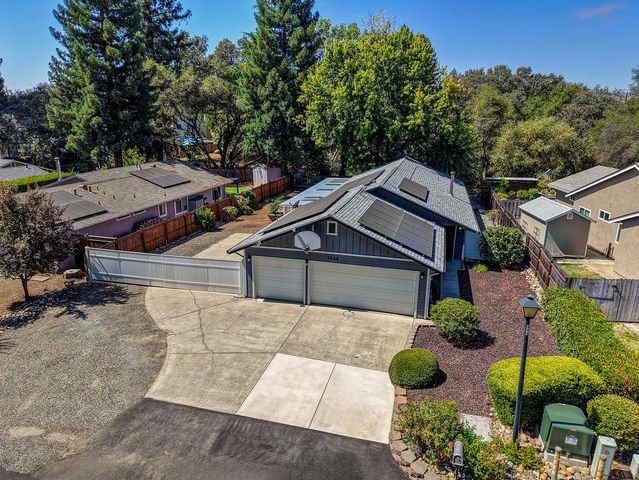 2648 Royal Park Dr, Cameron Park, CA 95682