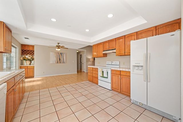 2648 Royal Park Dr, Cameron Park, CA 95682