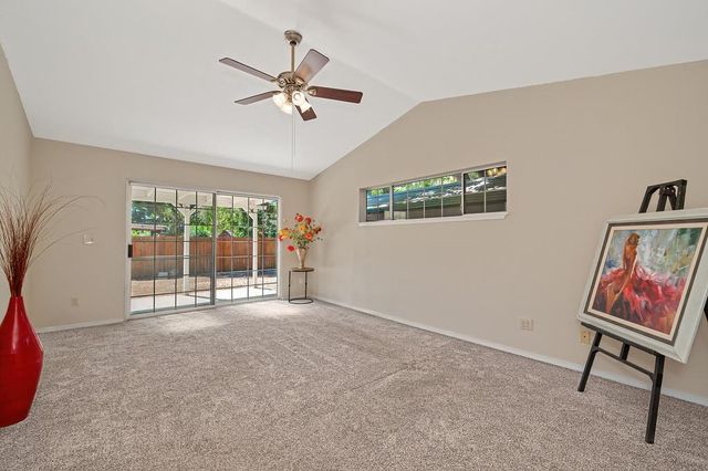 2648 Royal Park Dr, Cameron Park, CA 95682