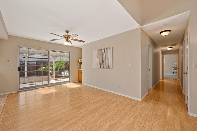 2648 Royal Park Dr, Cameron Park, CA 95682
