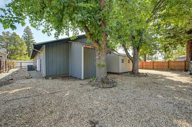 2648 Royal Park Dr, Cameron Park, CA 95682