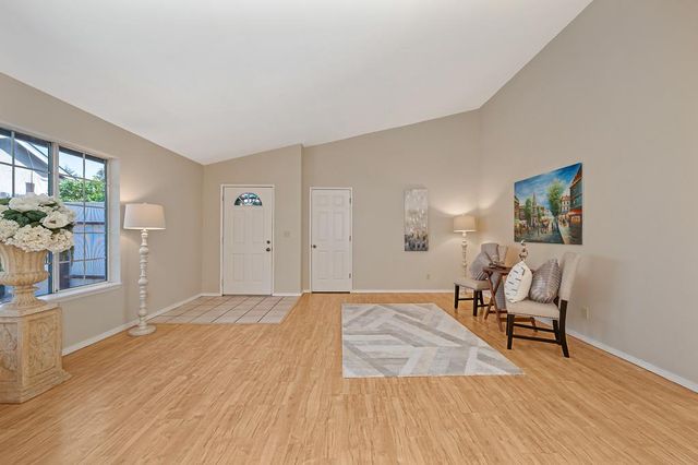 2648 Royal Park Dr, Cameron Park, CA 95682