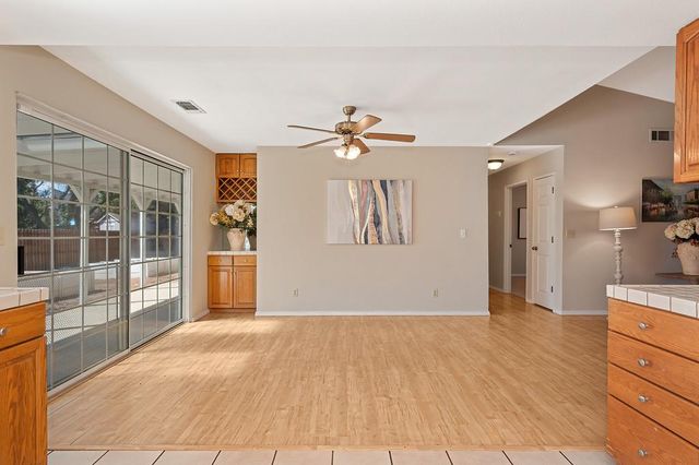 2648 Royal Park Dr, Cameron Park, CA 95682