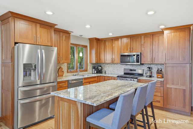 1551 Sargent Avenue Se, Ada Twp, MI 49301