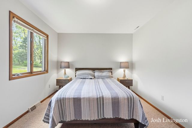 1551 Sargent Avenue Se, Ada Twp, MI 49301