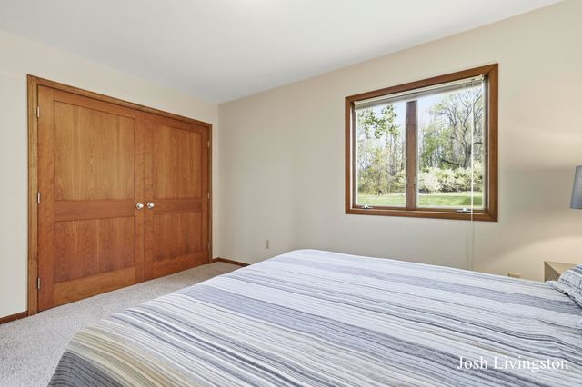 1551 Sargent Avenue Se, Ada Twp, MI 49301