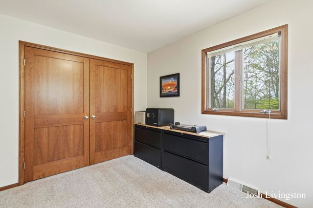 1551 Sargent Avenue Se, Ada Twp, MI 49301