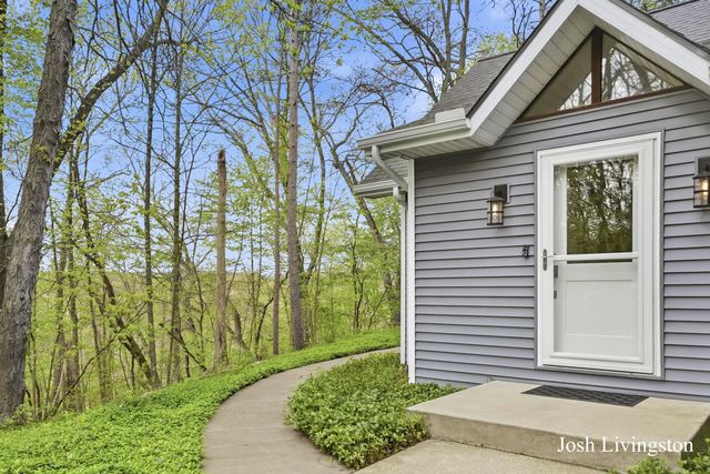 1551 Sargent Avenue Se, Ada Twp, MI 49301