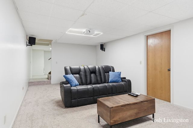 1551 Sargent Avenue Se, Ada Twp, MI 49301