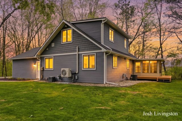 1551 Sargent Avenue Se, Ada Twp, MI 49301