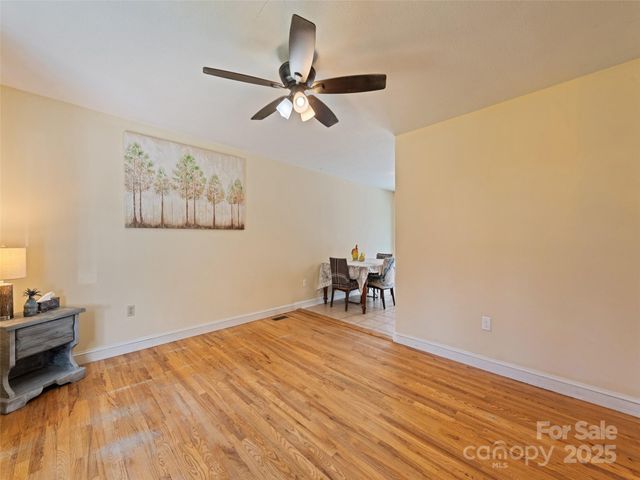 140 Oakdale Road, Waynesville, NC 28786