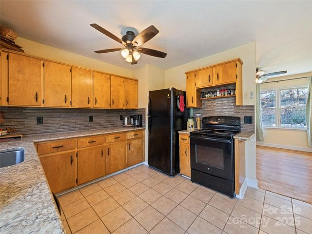 140 Oakdale Road, Waynesville, NC 28786