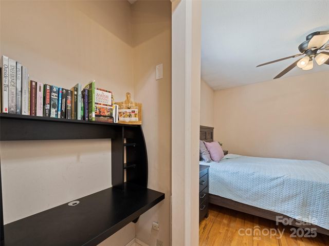 140 Oakdale Road, Waynesville, NC 28786