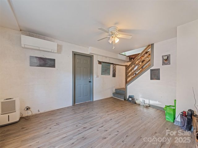 140 Oakdale Road, Waynesville, NC 28786