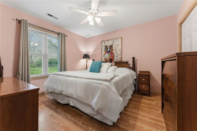 2520 E Gentle Oaks Lane, Fayetteville, AR 72703