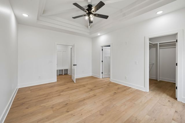 4083 Long Creek Rd, Lafayette, TN 37083