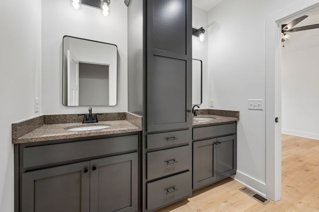 4083 Long Creek Rd, Lafayette, TN 37083