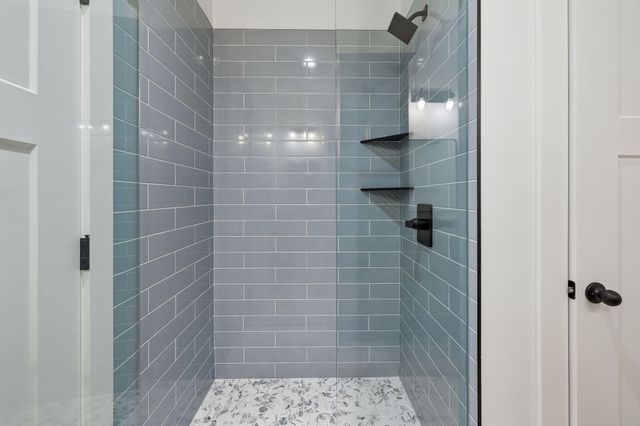 4083 Long Creek Rd, Lafayette, TN 37083