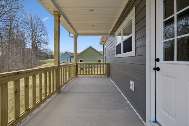 4083 Long Creek Rd, Lafayette, TN 37083