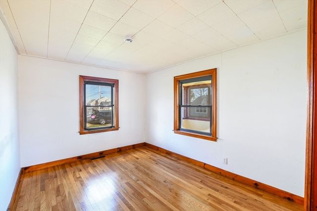 44 Carman Ave, Sandwich, MA 02563
