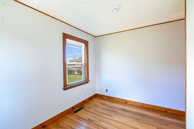44 Carman Ave, Sandwich, MA 02563