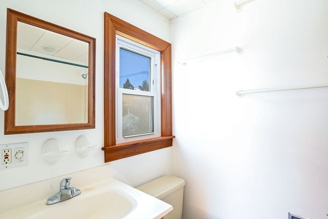 44 Carman Ave, Sandwich, MA 02563