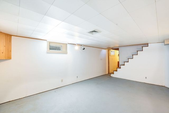 44 Carman Ave, Sandwich, MA 02563
