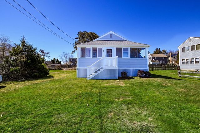 44 Carman Ave, Sandwich, MA 02563