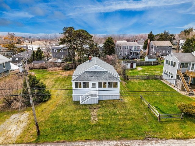 44 Carman Ave, Sandwich, MA 02563