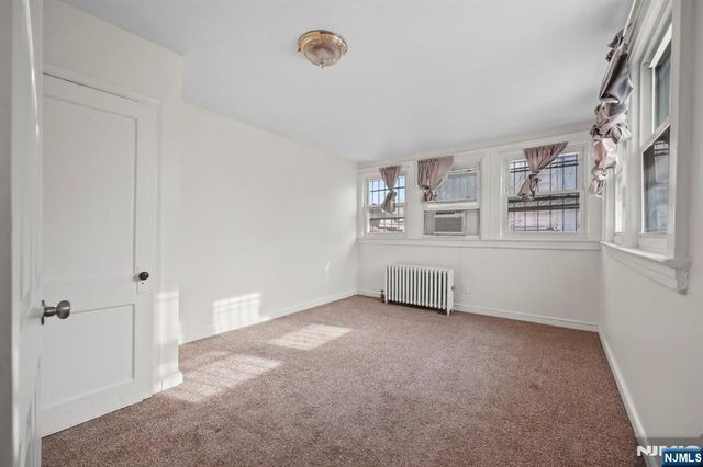 172 Hickory Street, Orange, NJ 07050