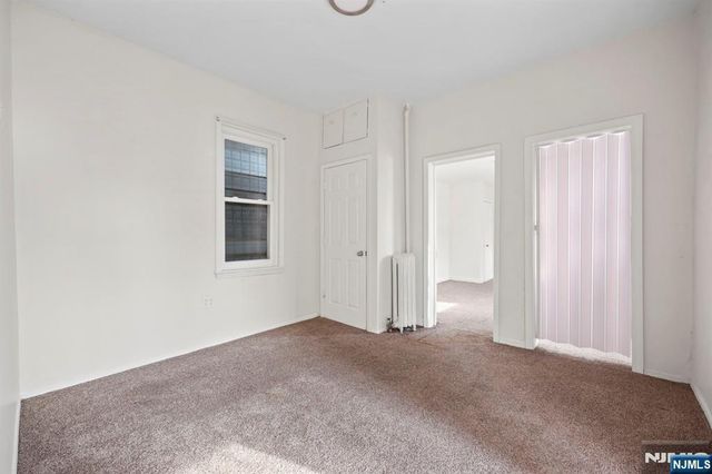 172 Hickory Street, Orange, NJ 07050