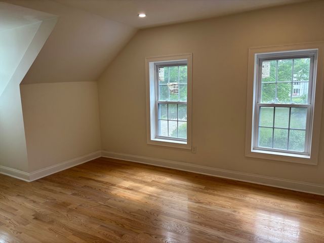 2 Mechanic St, Merrimac, MA 01860
