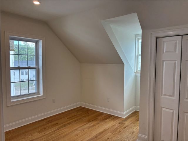2 Mechanic St, Merrimac, MA 01860