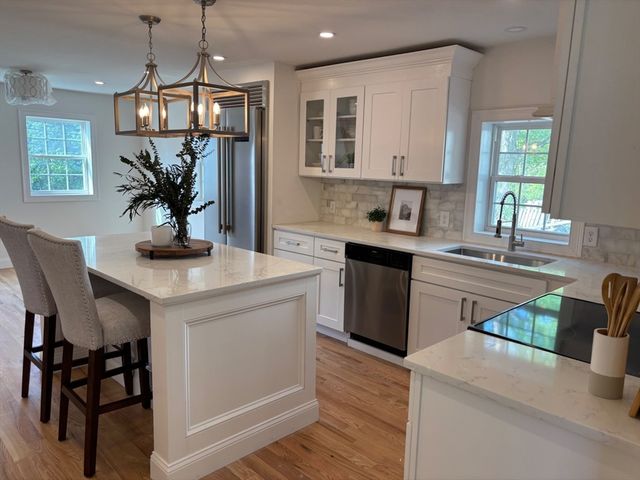 2 Mechanic St, Merrimac, MA 01860