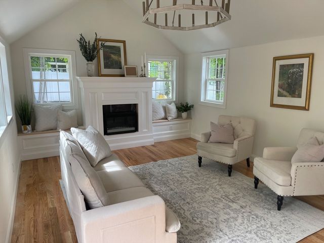 2 Mechanic St, Merrimac, MA 01860