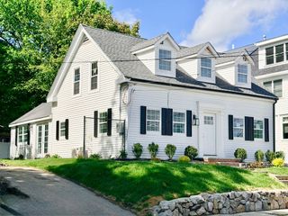 2 Mechanic St, Merrimac, MA 01860