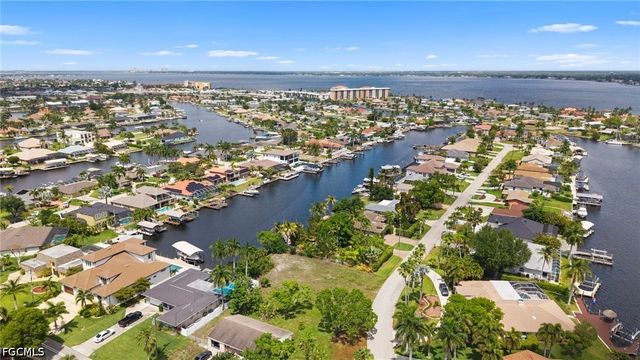 1709 SE 46th ST, Cape Coral, FL 33904