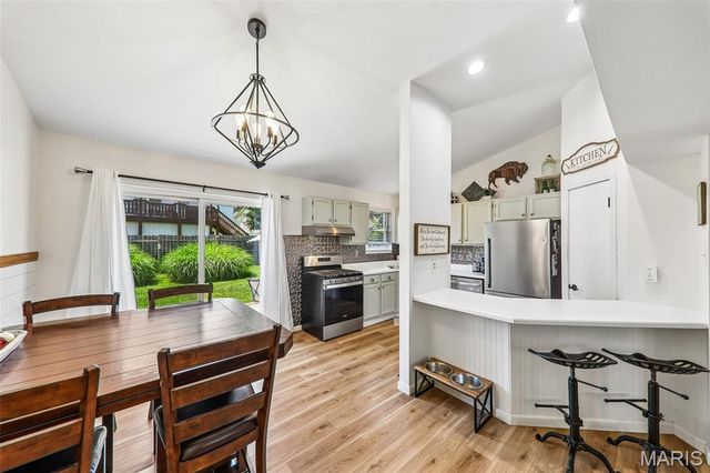 547 Schrader Farm Drive, St Peters, MO 63376