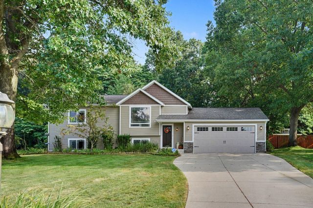 32190 Pinedale Lane, Gobles, MI 49055