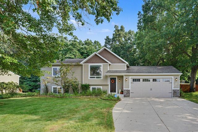 32190 Pinedale Lane, Gobles, MI 49055