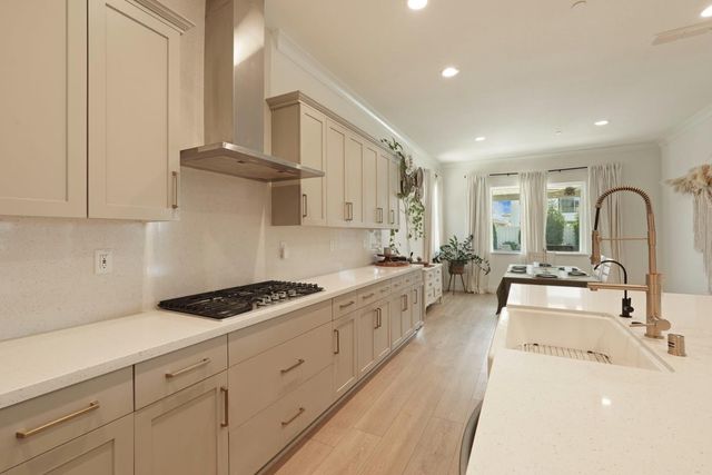 3242 Shrute Dr, Lathrop, CA 95330